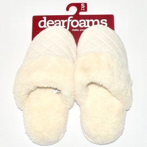 NEW Dearfoams Foam-Cushioned Slippers in Alabaster/Ivory/Cream - Size Small 5-6